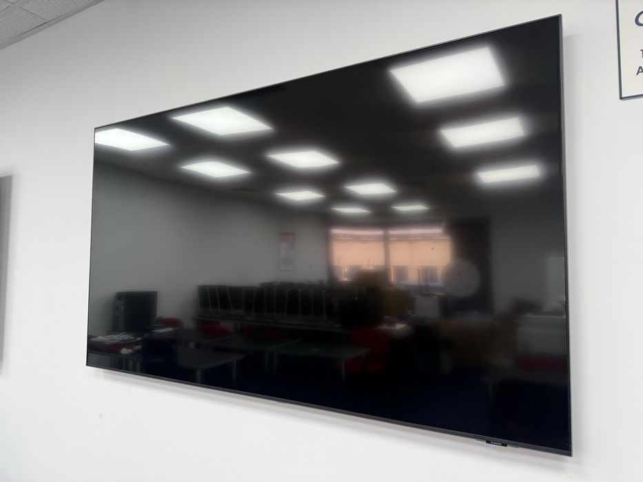 Smart TV Samsung UE75AU8072UXXH