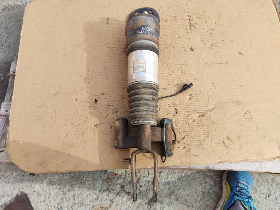 Ляв Въздушен Амортисьор Mercedes E class W211 4Matic Tmodel 2008 CDI