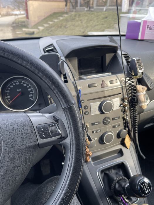 Autoturism OpelZafiraB