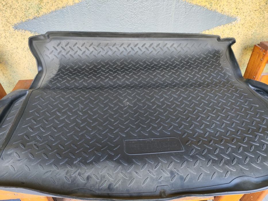 Полики для автомобиля