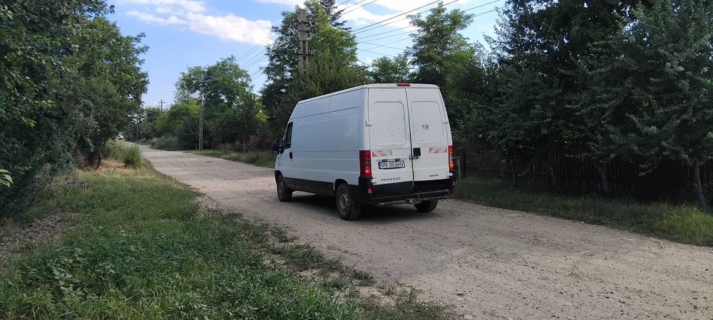 Dubă. Peugeot. Boxer.