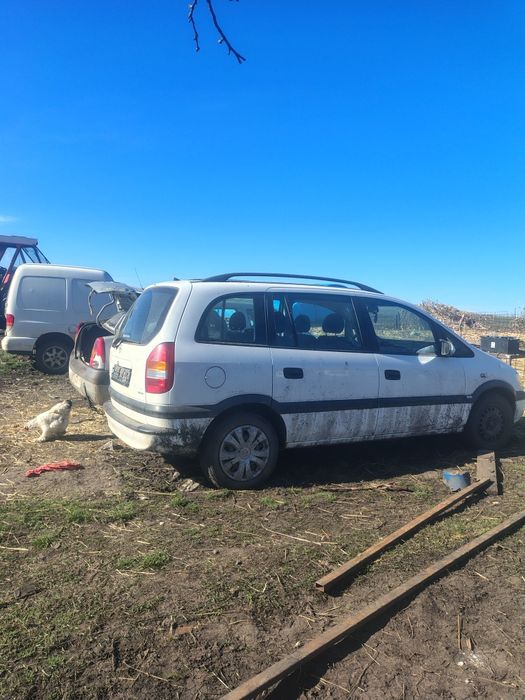 de vânzare patru bucăți