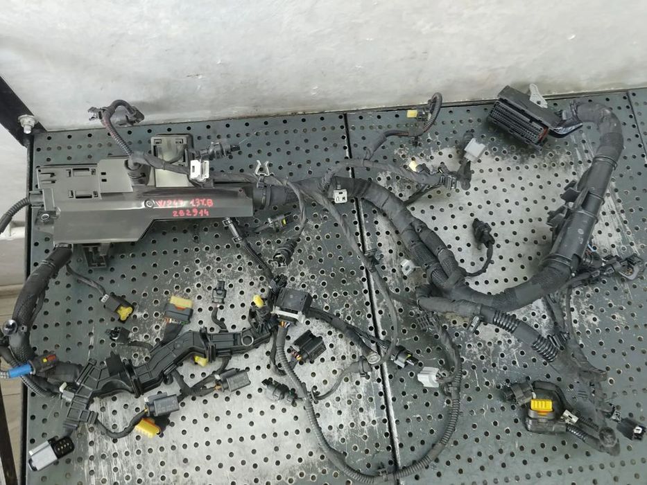 instalatie electrica motor 1.3 t b  mercedes b-class w247 2020 a2820102700