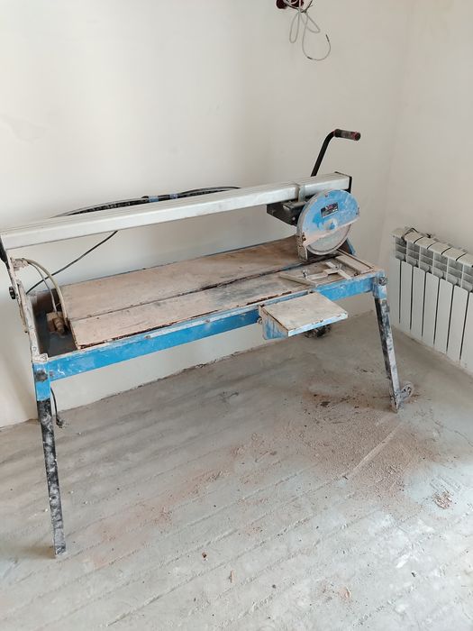 Станок. Плиткорез.