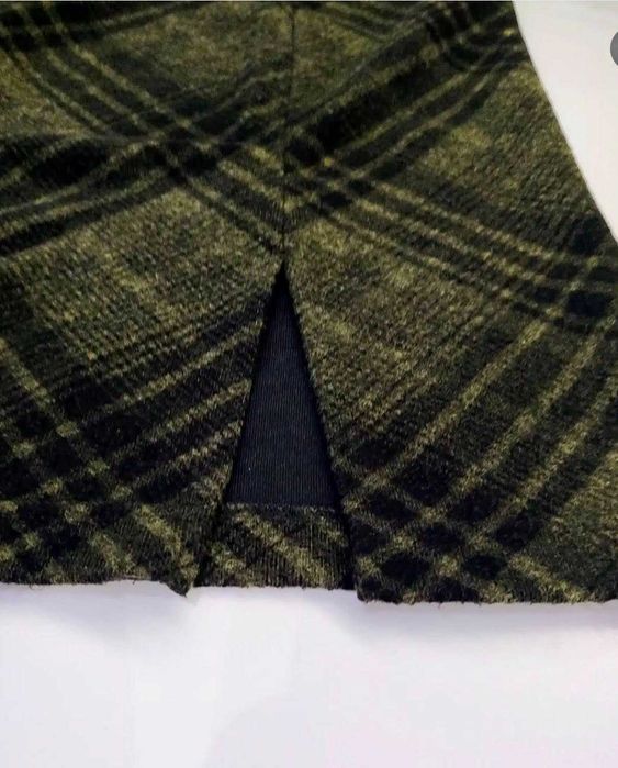 Дамска карирана пола