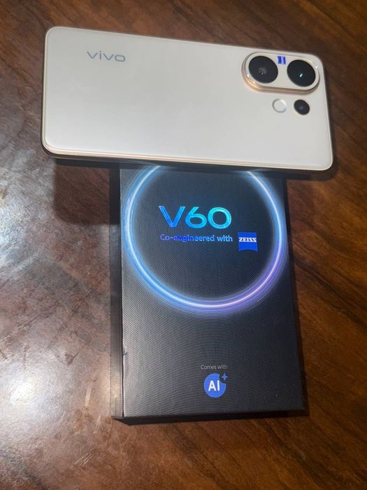 Vivo v60.    512 GB 12