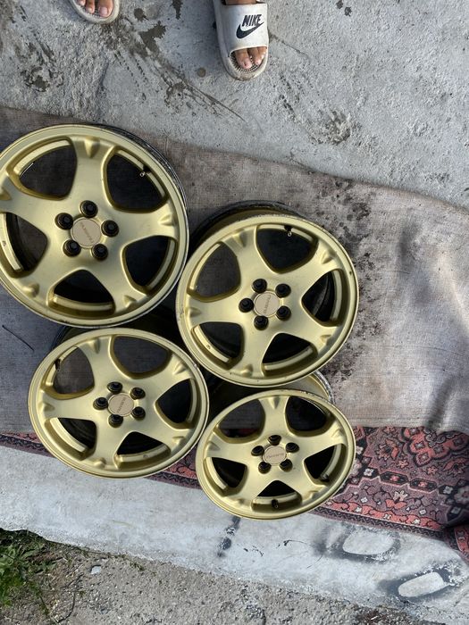 Продам диски на субару фороестер