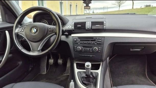 BMW seria 1 2011