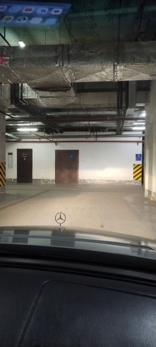 Паркинг  в самом центре