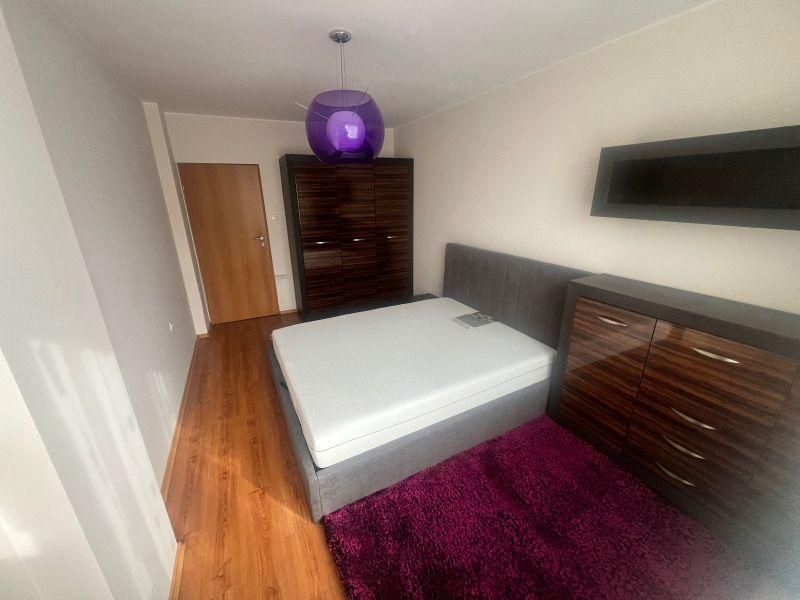 Дава се под наем Тристаен апартамент в София, Витоша - 77 кв.м за 697.17 € - Снимка #4