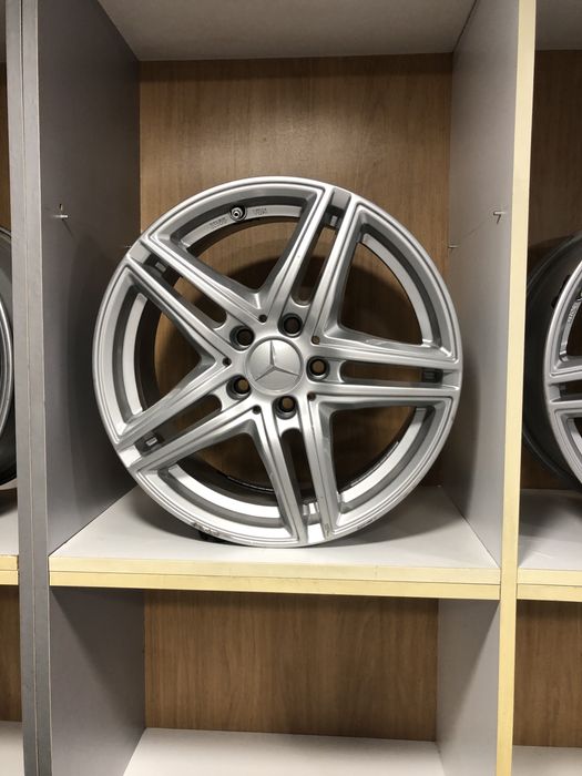 Jante Mercedes R 17
