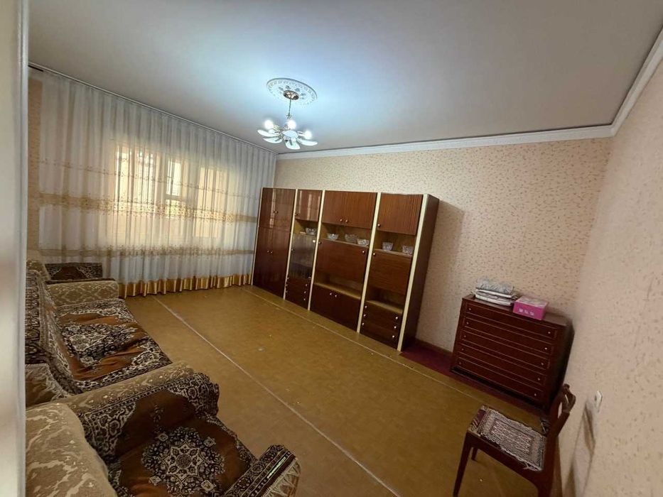 Корасаройда 4 хонали, майдони 100 м2 квартира сотилади