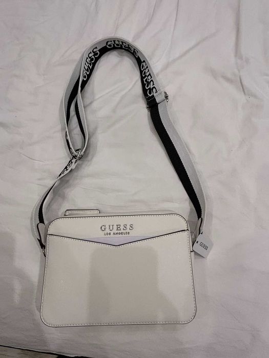 ЧАНТИ чисто нови