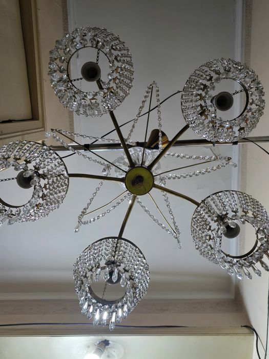 Хрустальная люстра.Светильники для дома