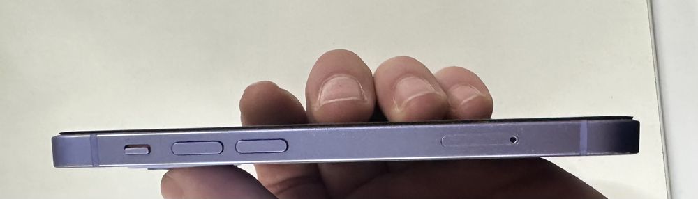 Iphone 12 meni sotiladi