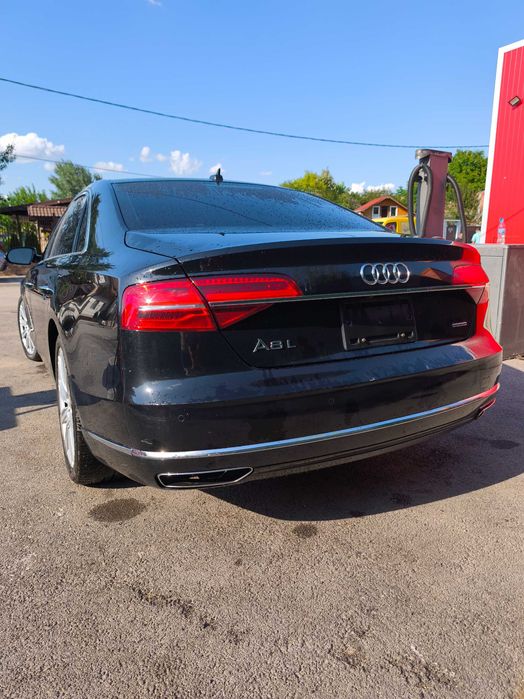 Audi A8 L 3TFSI на части