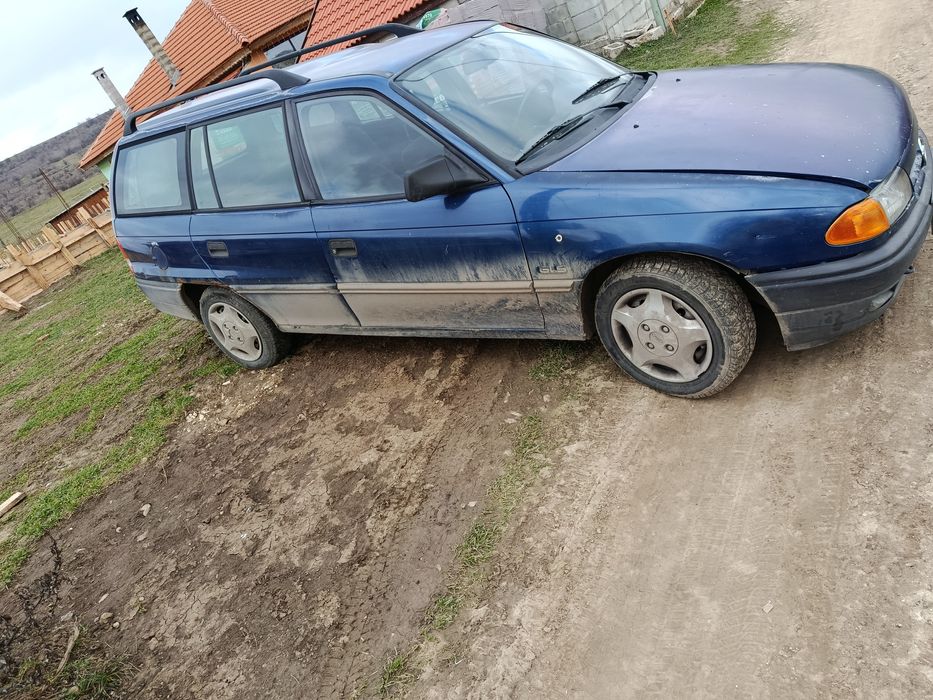 Продава се на Части Opel Astar F
