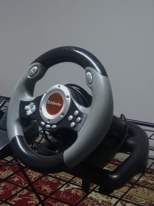 Игровой руль Defender Forsage GTR