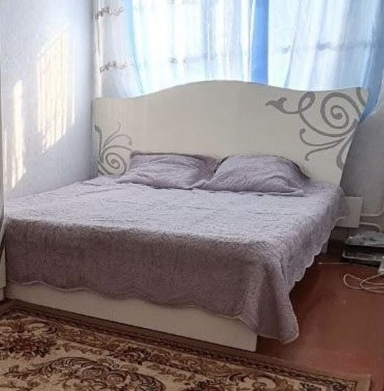 Продается кровать и шкаф