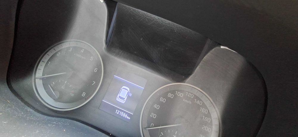 Hyundai Tucson 2019 Style , 121000 km, autoturism de familie ,singuri propietari, intretinuta conform manualului reteaua Tiriac, service la zi