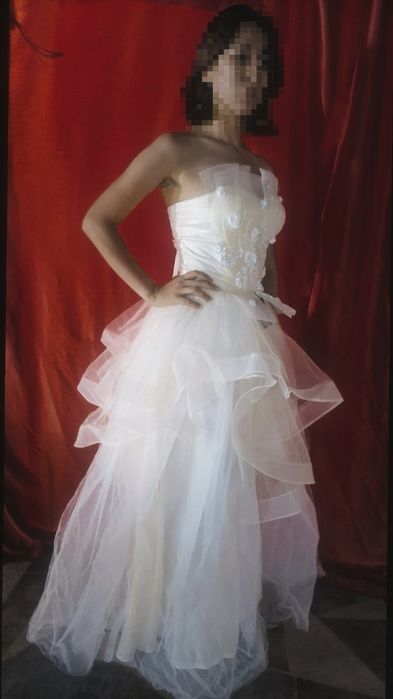 Продам свадебный платья новые