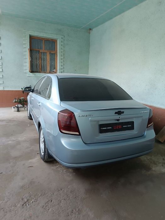 Chevrolet lasetti 1.8