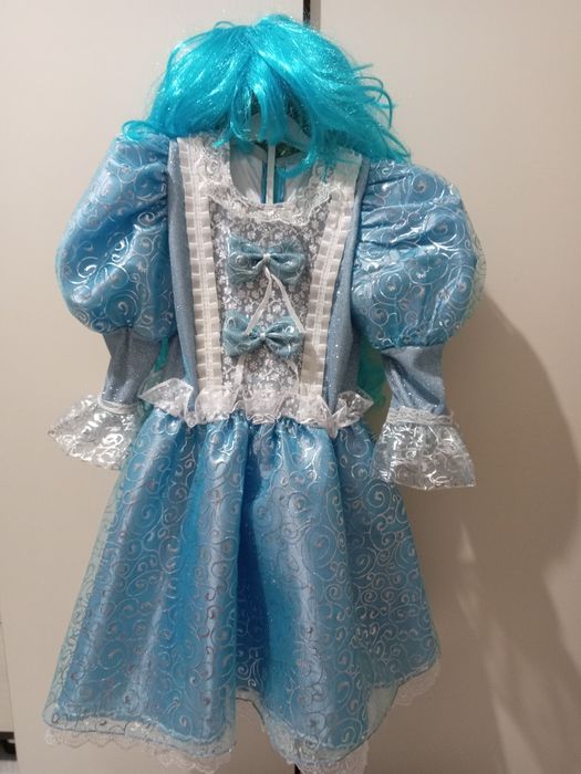 Продам детские костюмы