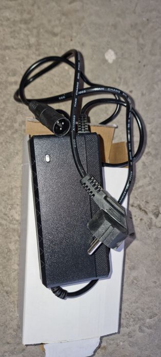 Elektron  nogironlar aravachasi yangi