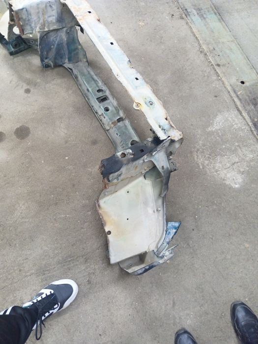 Продам телевизор на opel omega b