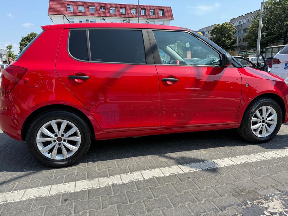 SKODA Fabia 2013 — imagine 4