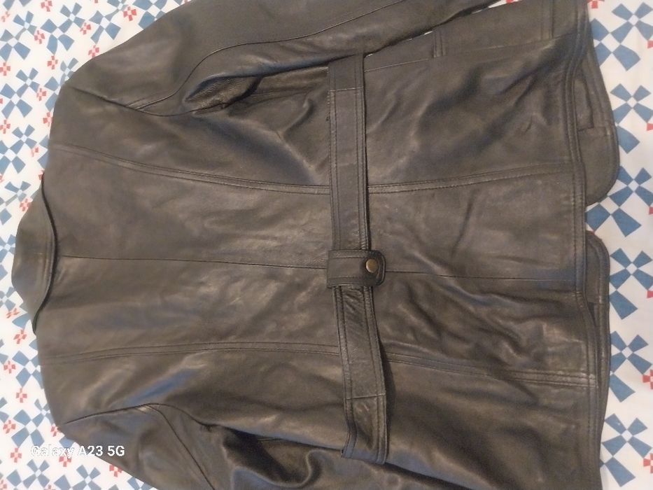 Geaca din piele naturala