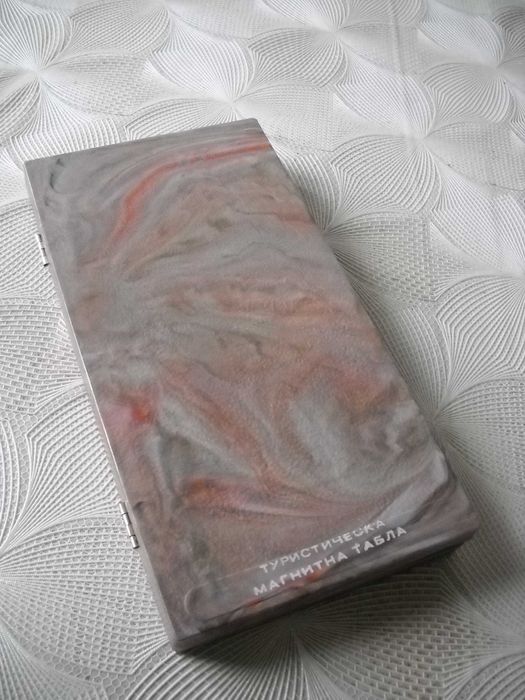 Продавам нова магнитна табла