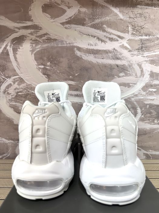 Nike Air Max 95 Triple White
