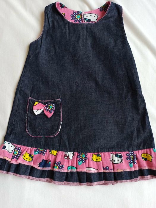 Продавам детско сукманче с две блузки