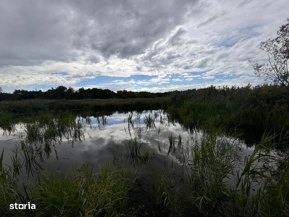 Teren cu deschidere la lac str Orhideelor-conectare imediata la curent
