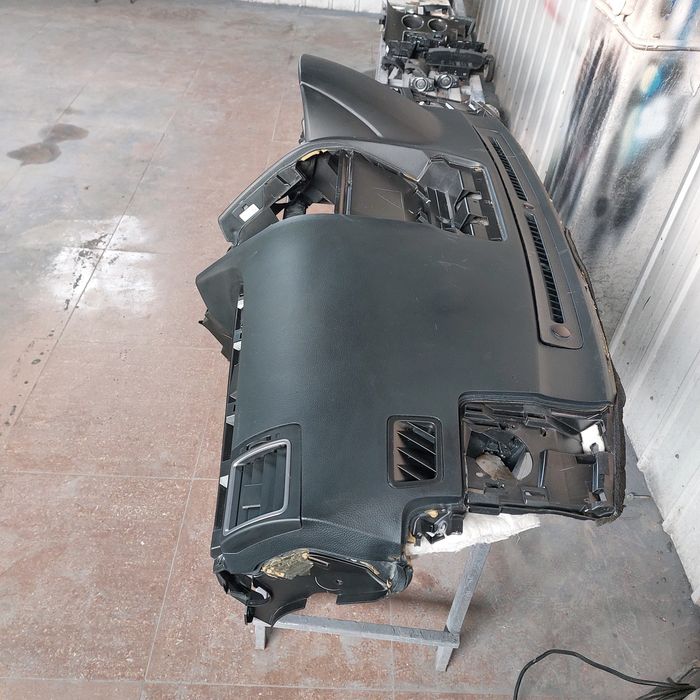 Панель на субару импреза.