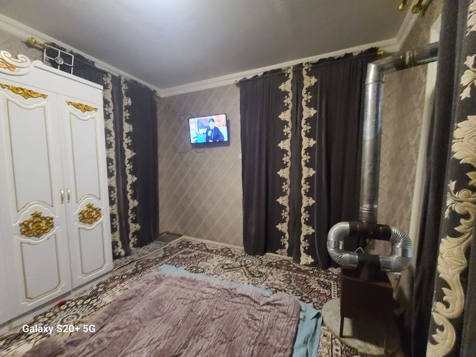 Hovli sotiladi 6 sotiq