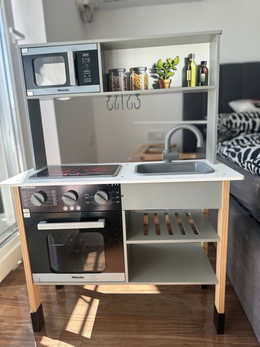 Детска кухня Miele