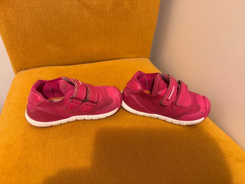 Cablu USB și Biomecanics fuchsia nr 25