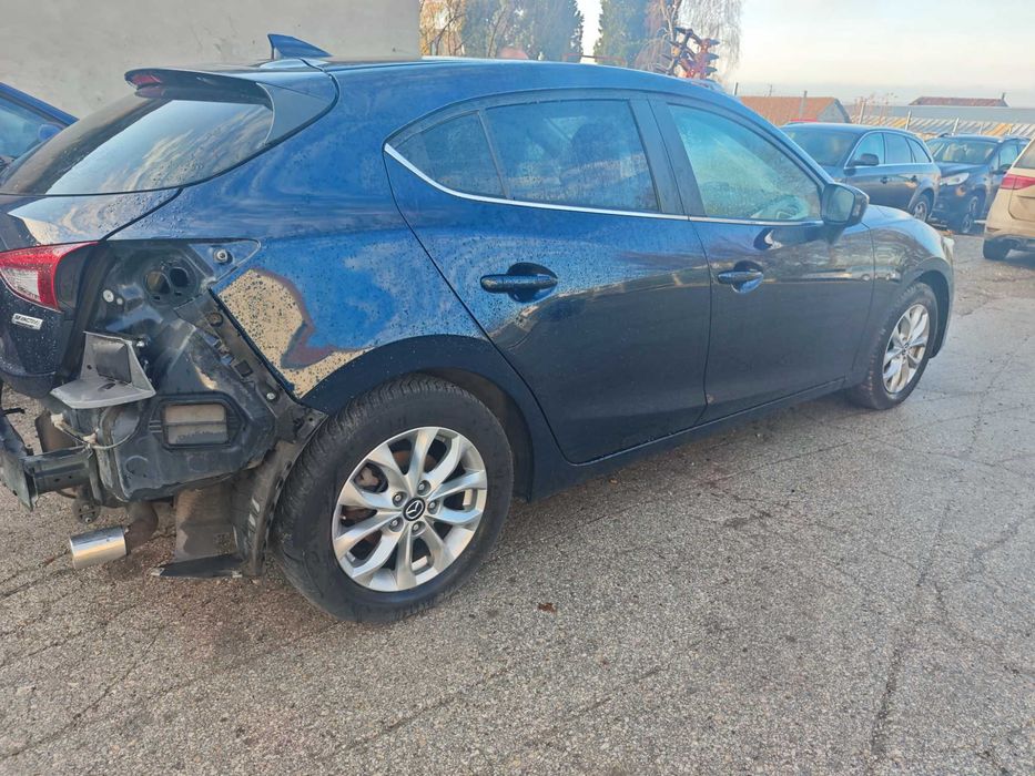 На части Mazda 3 Мазда 1.5d кожа дистроник мъртва зона хедъп ръчка 663