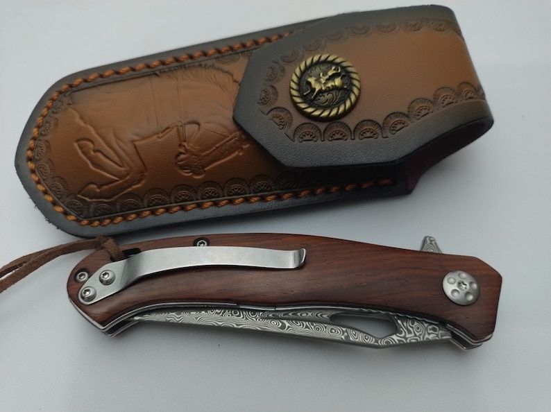 Сгъваем нож от дамаска стомана  VG10