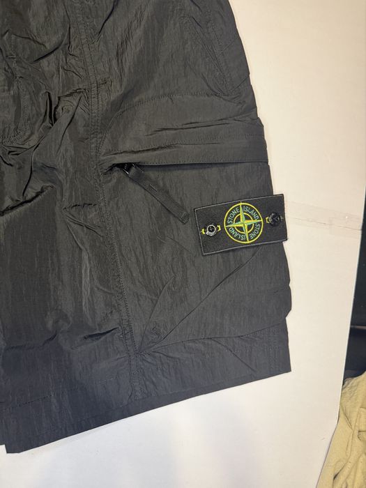 Къси шушлякови панталони Stone Island