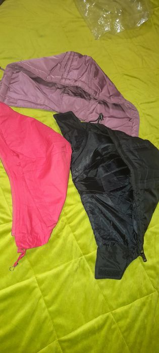 Продам кепку ,берет ,и капюшоны от курток