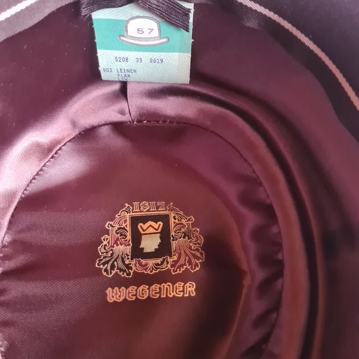 Vand trei pălării superbe pentru doamne