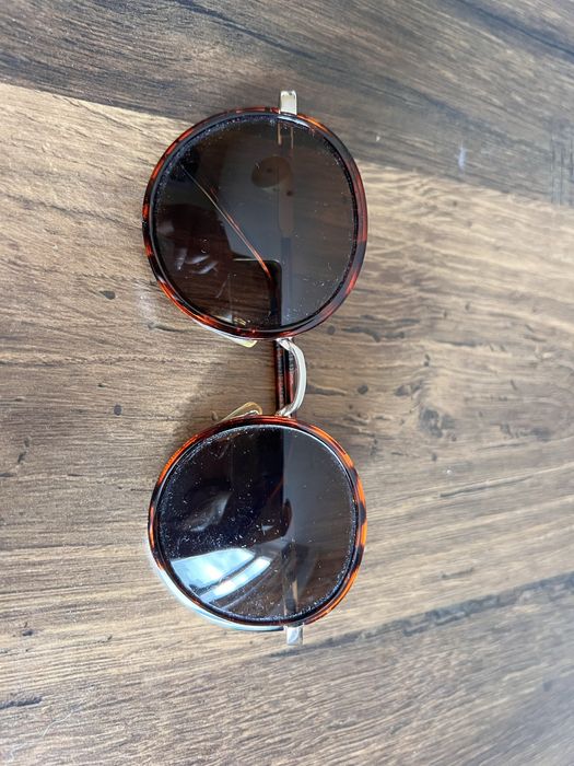 Слънчеви очила в добро състояние