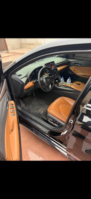 Toyota Avalon 2019