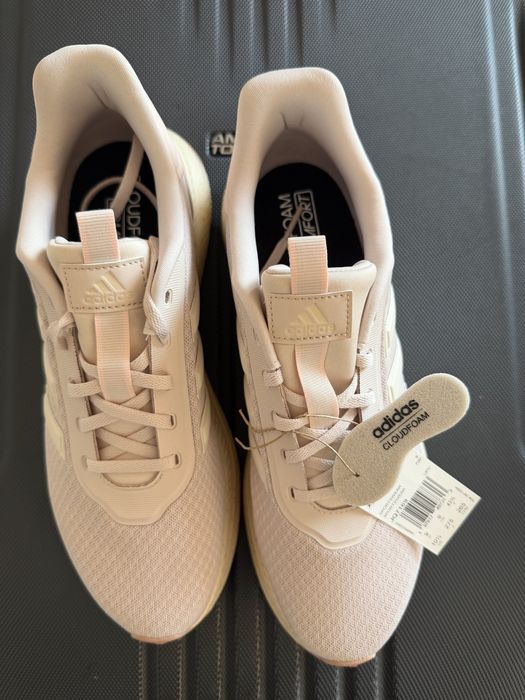 Маратонки Адидас