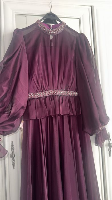 Красивое новое платье