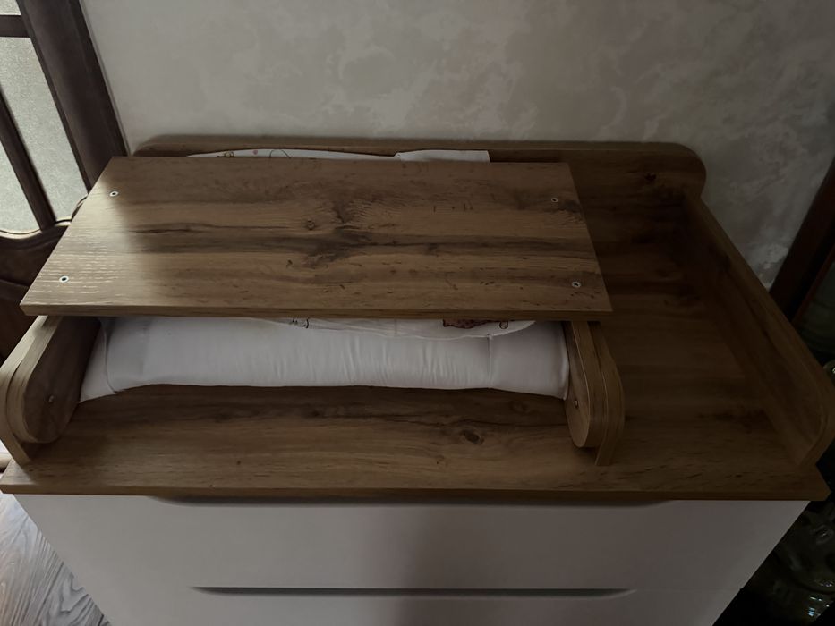 Продам пеленальный стол