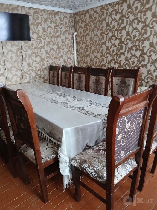 Камплект стол стуллар сотилади